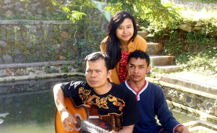 Wisata dan Buka Bersama Siswa Paket C Juli 2013